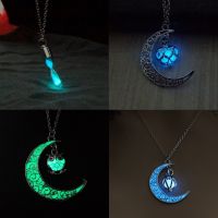 Moon Owl Luminous Necklace Hourglass Crystal Drift Bottle Wishing Bottle Pendant Heart-shaped Women Clavicle Chain Jewelry Gift