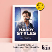 Poster Harry Styles โปสเตอร์ แฮร์รี สไตลส์ - English singer-songwriter ภาพขนาด 33x48 cm