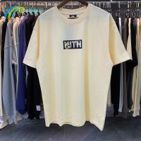 ฤดูร้อน Streetwear หลวม KITH Mens T เสื้อ High Street คลาสสิกโลโก้ KITH Top Tee พิมพ์ดอกไม้สีดำสีขาว Apricot ภายใน: