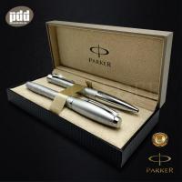 PARKER เซ็ต2ด้าม ปากกาป๊ากเกอร์ เออร์เบิน บอลพ้อยท์ + โรลเลอร์บอล ซิลเวอร์บลูเพิร์ล (สีเงิน) (พร้อมกล่องและใบรับประกัน) - PARKER URBAN PREMIUM SILVER-BLUE PEARL CT BALLPOINT PEN + ROLLERBALL PEN [เครื่องเขียน pendeedee]