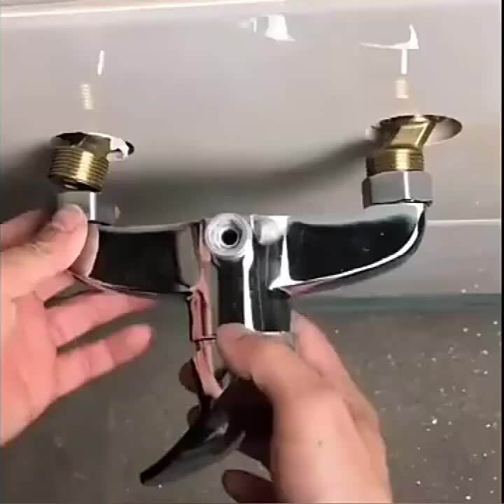 Adjusting The Angle of Intake Copper Shower Head Angled Curved Foot