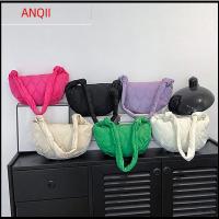 ANQII สีทึบทึบ กระเป๋าสะพายลายสก๊อต เบาะผ้าฝ้ายขนเป็ด จุได้มาก กระเป๋าโท้ตบุผ้า ลำลองแบบสบายๆ น้ำหนักเบามาก กระเป๋าถือแบบพอง ฤดูหนาวในฤดูหนาว