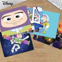 แผ่นรองเมาส์ของเล่น Disney Story Buzz Lightyear เมาส์ขนาด20X25ซม. เดสก์ท็อปแผ่นรองปูโต๊ะน่ารักแผ่นรองเขียนการตกแต่งบ้านเดสก์ท็อป