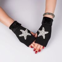 Winter Gloves Ladies Rhinestone Skull Diamond Crown Half Finger Women 39;s Gloves Fashion Warm Knitted Black Mittens A573