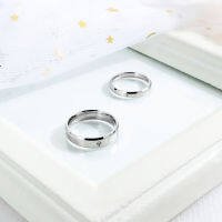 [COD]couple ring แหวนคู่รักประดับเพชรที่เรียบง่ายและทันสมัยออกแบบเฉพาะแหวนแหวนคู่เหล็กไทเทเนียมส่วนบุคคลสำหรับผู้ชายและผู้หญิง Christmas Gift