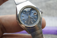 นาฬิกา Vintage มือสองญี่ปุ่น SEIKO 2205 0500 ระบบ AUTOMATIC ผู้หญิง ทรงกลม กรอบเงิน หน้าสีน้ำเงิน หน้าปัด 27มม. ตัวเรือนสแตนเลสใช้งานได้ปกติ สภาพดี ของแท้ ไม่กันน้ำ