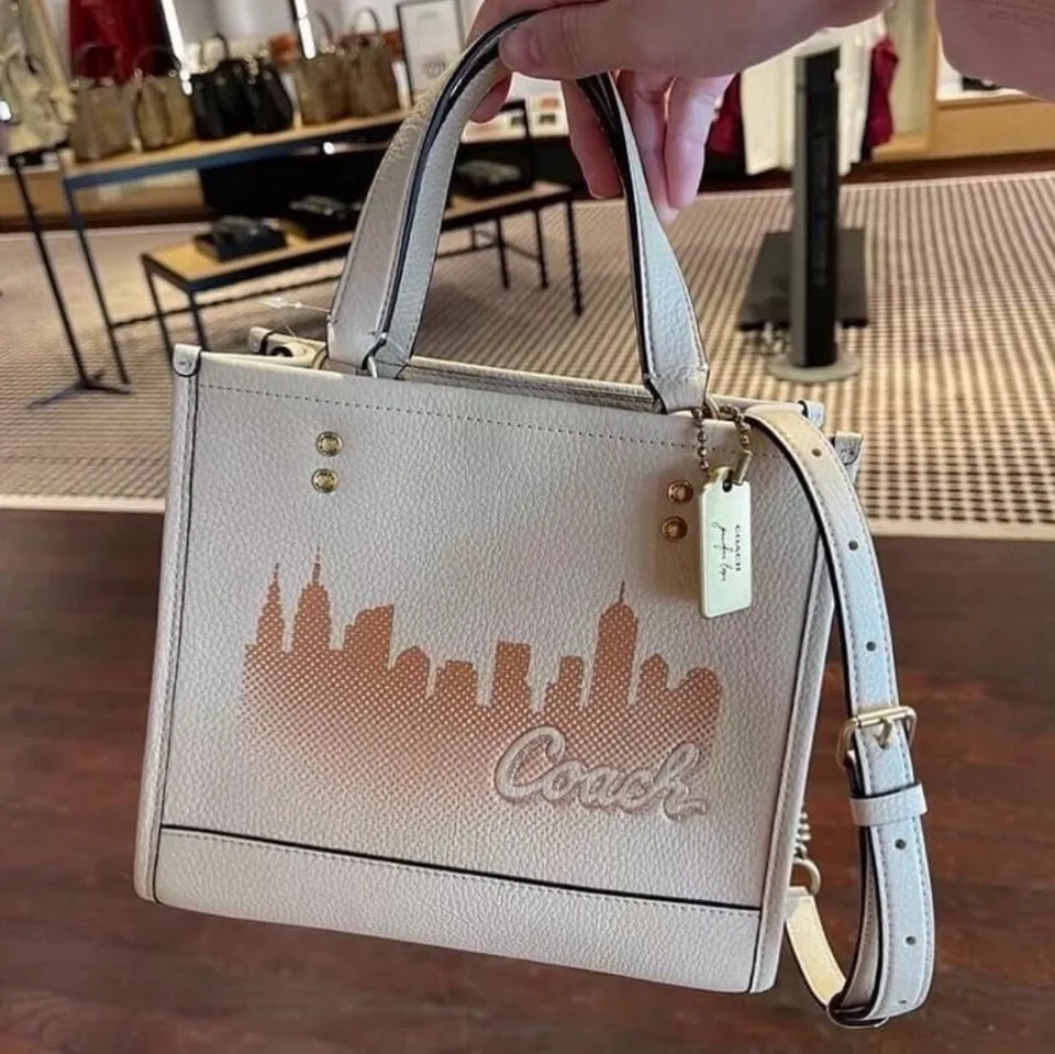 100% AUTHENTIC NWT Coach X Jennifer Lopez Dempsey Tote 22 NYC Skyline  #C6494