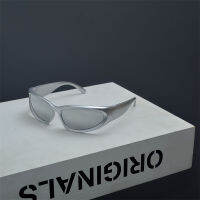 Millennium Future Technology Sense Punk Sunglasses ชายและหญิงแว่นกันแดดย้อนยุคสไตล์สตรีทสไตล์ฮิปสเตอร์ hot