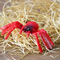 【CC】 1pcs random rubber spider prank Lifelike Scary Joking Trick FakeSpider Props