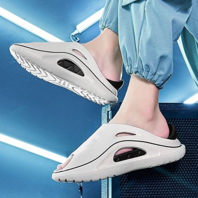 【July】 Outdoor slippers summer sports trendy men and women beach couples non-slip thick bottom wear-resistant basketball fitness sandals