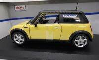 MINI COOPER (Sun Roof) 1:18 โมเดลรถยนต์ ของเล่น ของสะสม ของขวัญ แบบจำลองรถเสมือนจริง (เก็บคูปองส่งฟรี หรือเก็บคูปองใช้ส่วนลดค่าจัดส่งได้ค่ะ)