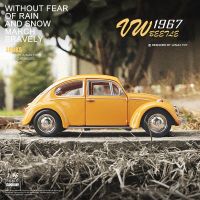 รถมินิ1:36 1967 VOLKSWAGEN Beatle รุ่นรถโลหะผสมคลาสสิกโมเดลรถของเล่นโลหะ F346จำลองขนาดเล็ก