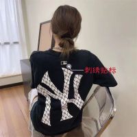 ♨MLB นี่ Yankees ใหม่ Yihua เสื้อยืดแขนสั้นอเนกประสงค์ทรงหลวมผ้าฝ้ายบริสุทธิ์คู่รักสำหรับทั้งหญิงและชายใส่เล่นกีฬาสันทนาการ