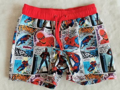 H&amp;M (MARVEL) : กางเกงขาสั้น (Patterned swim shorts) ลาย spiderman เนื้อผ้าโพลีเอสเตอร์ ใส่เป็นกางเกงใส่เล่นได้ค่ะ เอวเป็นยางยืด