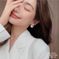 E5131 - ต่างหูมุกหน้า-หลัง แต่งดอกไม้และคริสตัล บริการเก็บเงินปลายทาง