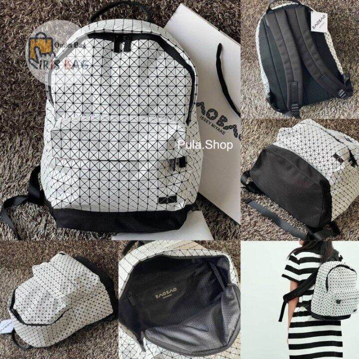 เป้สะพายหลัง-issey-miyake-daypack-geometric-backpack