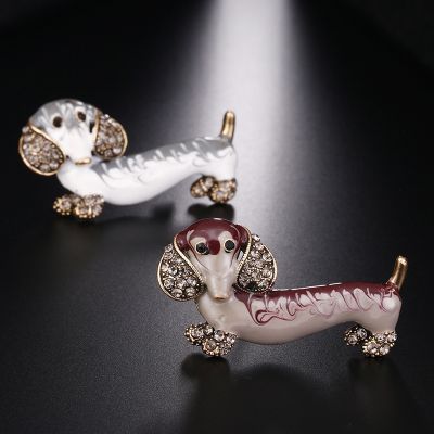 Cute Dachshund Dog Enamel Brooch Pin Shiny Rhinestone Animals Shape Collar Broaches For Women Men Kids Jewelry Accessories