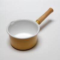 เกรดญี่ปุ่น หม้ออีนาเมลด้ามไม้ / Enamel Cooking Pan w/Wood Handle