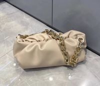 2020 New Fashion Women Genuine Leather Handbag High Quality Thick Metal Chain Cloud Dumplings Clutch Bag Female Shoulde Bags