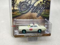 1:64 1975 Plymouth Fury รถตำรวจ Green Machine Collection Of Car Models