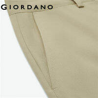 GIORDANO ผู้ชาย กางเกงลำลองเอวกลางทอเทคโนโลยีขั้นสูง กันน้ำ กันลม และลดรอยเปื้อน Free Shipping 01113066TH