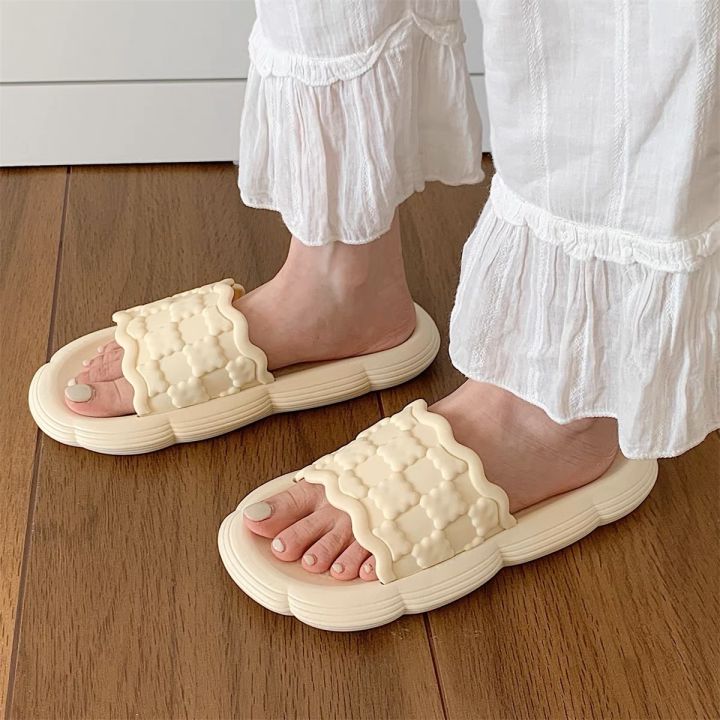 buyplus-รองเท้าเเตะ-แฟชั่น-รองเท้าเเตะลำลอง-รองเท้าใส่ในบ้าน-แบบสวม-ใส่ได้ทั้ง-ชายหญิง-ส่งในไทย-s55
