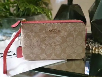 Coach Vintage Corner Zip Wristlet