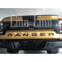 อะคริลิคติดฝาท้าย Ford Ranger ปี 2022 (โครเมียม) มีให้เลือก 3 สี