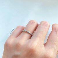 Single pastel ring. (แหวนบาง งานชุบทองคำขาว ล้อมด้วยพลอย CZ สีนม)