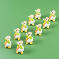 6Pcs/set duck cartoon Shape Thumb Tack Plastic Colored Push Pins Thumbtacks Office School Supplies Clips Pins Tacks