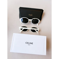 Celine Oval CL40212U Sunglasses กรอบสีขาว ของแท้ จาก Authorized dealer พร้อมการรับประกัน