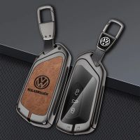 ที่ใส่กุญแจปลอกกุญแจรีโมทรถรีโมทอัจฉริยะตัวป้องกันสายโซ่สำหรับ Volkswagen VW Golf 8 MK8 GTI GTD Talagon โลหะผสมสังกะสีฝาครอบกุญแจหนังแท้พวงกุญแจ