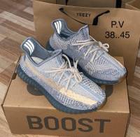 รองเท้า Adidas Yeezy Boost 350รองเท้าสุดล้ำในดีไซน์โมเดิร์น ของใหม่100% พร้อมกล่อง ป้ายครบไซส์พร้อมส่ง