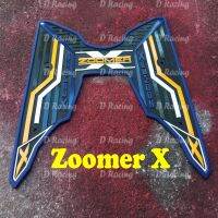 แผ่นยางรองเท้า สำหรับ พักเท้า รถจักรยานยนต์สามารถใช้กับรุ่น Honda zoomer-x ขอบสีน้ำเงิน-ดำ สไตล์กราฟิก