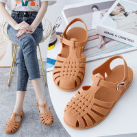 【ready stock】New hollow and breathable flat bottom buckle rain shoes with anti slip plastic outer wearing jelly shoes and beach sandals