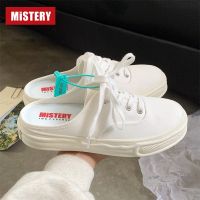 【MISTERY รองเท้าผ้าใบเปิดส้น รองเท้าผ้าใบพื้นนุ่ม รองเท้าผ้าใบสีขาว รองเท้าสลิปออน รองเท้าผ้าใบสีขาวเสริมส้น รองเท้าผ้าใบลําลอง รองเท้าผ้าใบขอบน่ารักเหมือนเค้ก พื้นนิ่ม สีขาว สําหรับสตรี สูง 3 ซม.