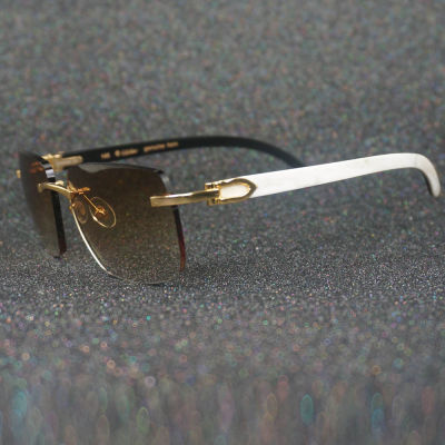 แว่นกันแดดโฟโตโครมิกคาร์เตอร์สำหรับผู้ชายแว่นตาอ่านหนังสือ Myopia แว่นกันแดดเขาควายสีขาวดำสำหรับแว่นตาสตรีแว่นกันแดดผู้ชาย