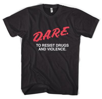 [มีสินค้า]D.A.R.E Anti-ยาเสพติด Unisex เสื้อยืดขนาดสีดำใหม่แฟชั่น Cool สบายๆฤดูร้อน Paried T เสื้อเบียร์ T เสื้อS-5XL