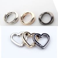 □▫﹉ Heart Shape Spring O Ring Openable Leather Bag Handbag Belt Strap Buckle Carabiner Connect Key Dog Chain Snap Clasp Trigger Hook