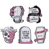 Halloween series Alloy brooch Creative Pink skull tombstone shape Metal badge Accessory pins wholesale Gift to friends Fashion Brooches Pins