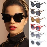 【lz】▧✳❄  Unique Bat Shaped Sunglasses para mulheres Trendy Rimless Goth Glasses Novidade Colorido Eyewear Halloween Glasses