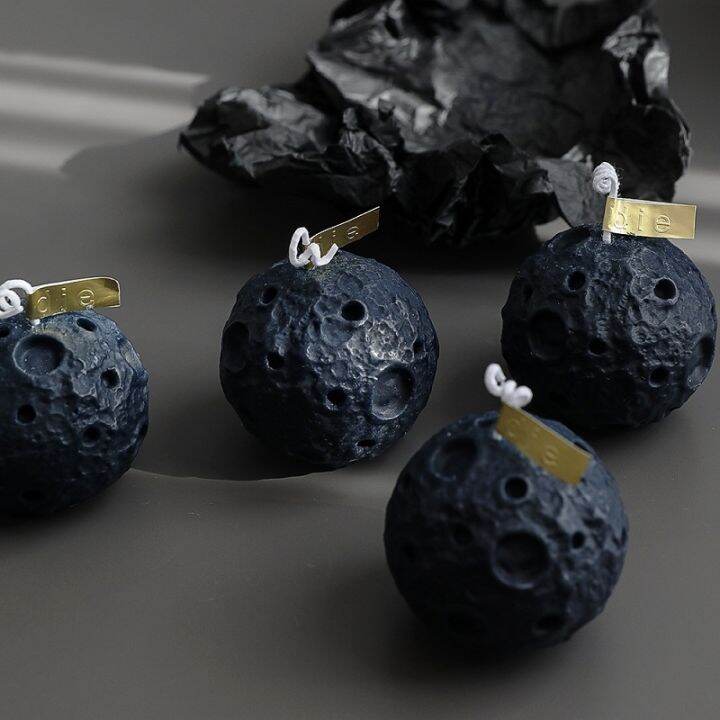 black-moon-scented-candles-creative-bedroom-candles-gifts-souvenir-3d-moon-candles-for-home-decoration