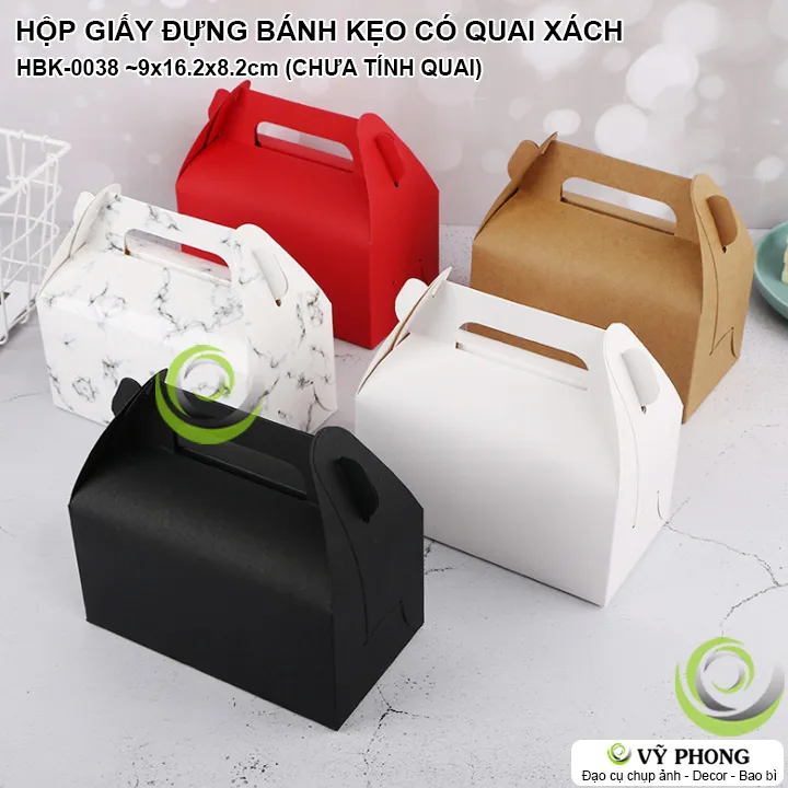 Hộp giấy đựng bánh kẹo: Thưởng thức bánh kẹo ngon tuyệt trong những chiếc hộp giấy đầy màu sắc của chúng tôi, phù hợp với mọi dịp đặc biệt. Không chỉ là vật dụng tiện lợi giúp bảo quản bánh kẹo mà còn là món quà thật tuyệt vời khi tặng người thân và bạn bè. Hộp giấy đựng bánh kẹo đảm bảo sự thông thoáng và an toàn cho bánh kẹo, mang lại niềm vui cho người nhận.