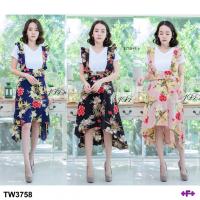 P3758 Set เสื้อยืด + เอี๊ยมลายดอกหน้าสั้น - หลังยาว Set: T-shirt + floral bib, short front - long back