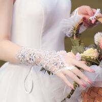 ❣ Elegant Lace Short White Fingerless Crystals Flower Girl kid Child Student Party Performance Dancing Wedding Gloves