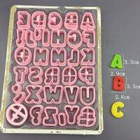 ❁☫◆ yizhan224080 Letras inglesas criativas imprensa de plástico moldes números cookies flip açúcar pastelaria ferramentas cozimento bolo em torno da borda decoração