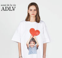 [Acme De La Vie] ADLV เกาหลีน้ำขึ้นน้ำลงใหม่เอี่ยม Love Boy แขนสั่นคลาสสิค Babyface เสื้อยืดหลวมสำหรับทั้งหญิงและชายสีดำรุ่นเดียวกัน