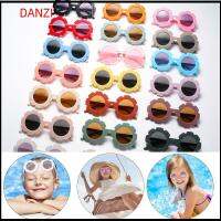 00DANZI00 1pc เด็กชายและเด็กหญิง เท่ สตรีทแวร์ แว่นตา เทรนด์ ทรงดอกไม้ แว่นกันแดดเด็ก แว่นกันแดด วินเทจ