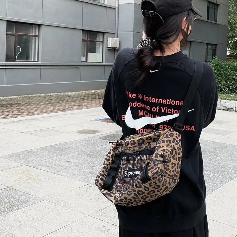 Supreme 20FW 49th Sling Waist Bag Leopard-print waist bag chest