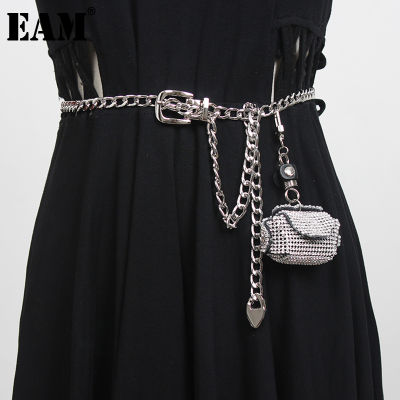 [EAM] Metal Chain Shining Mini-bag Long Cool Belt Personality Women New Fashion Tide All-match Spring Autumn 2022 1DD5374